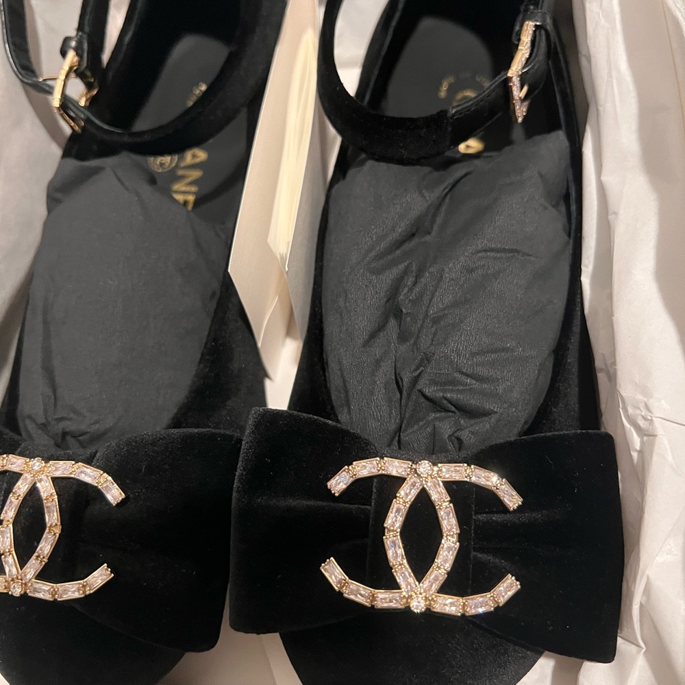 Chanel Velvet MaryJanes - Picture 6 of 6